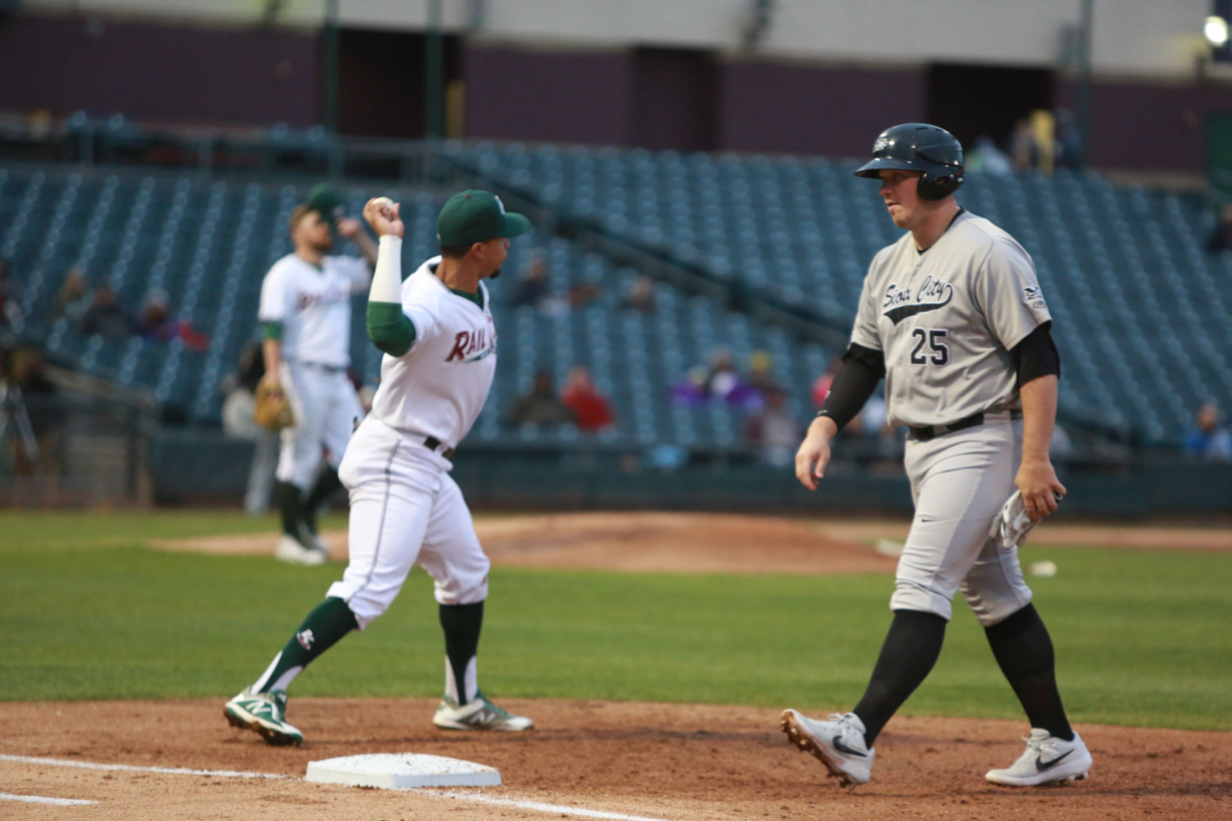 RailCats vs Explorers